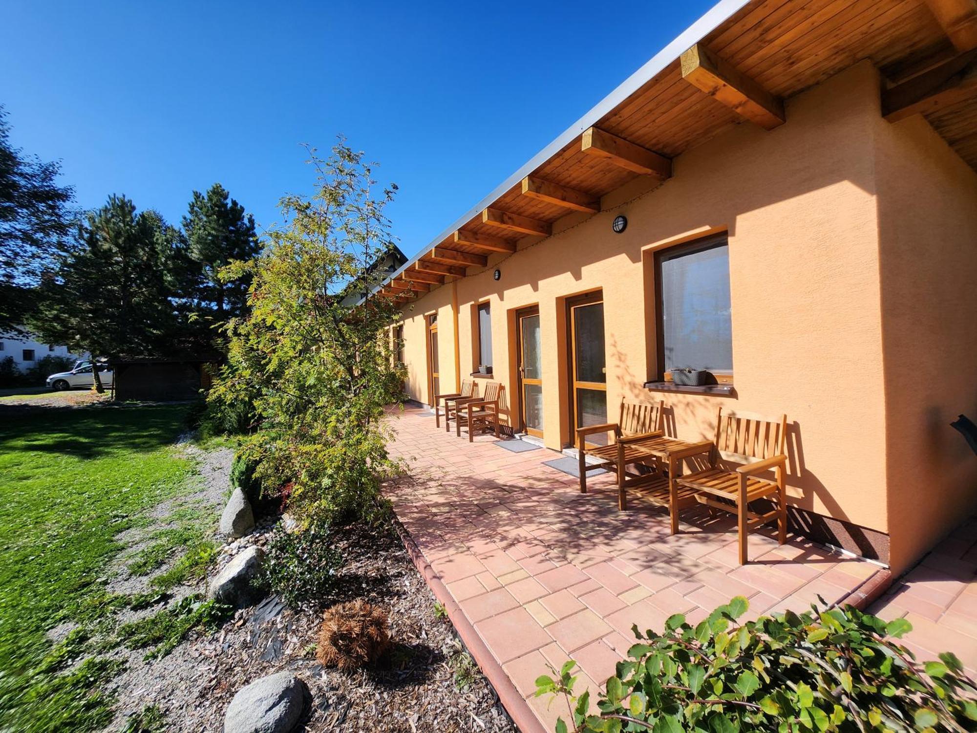 Apartmany Centrum Pavcina Lehota  Exterior photo